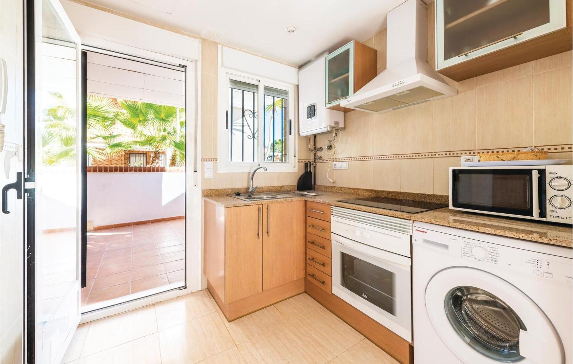 Amazing Apartment In Oropesa Del Mar With Kitchen Exterior photo